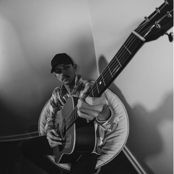 Lucas Kettle – Port aux Basques native son singer-songwriter
